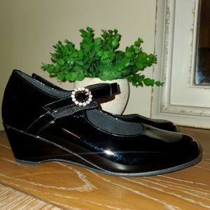 Girls Dress Shoes